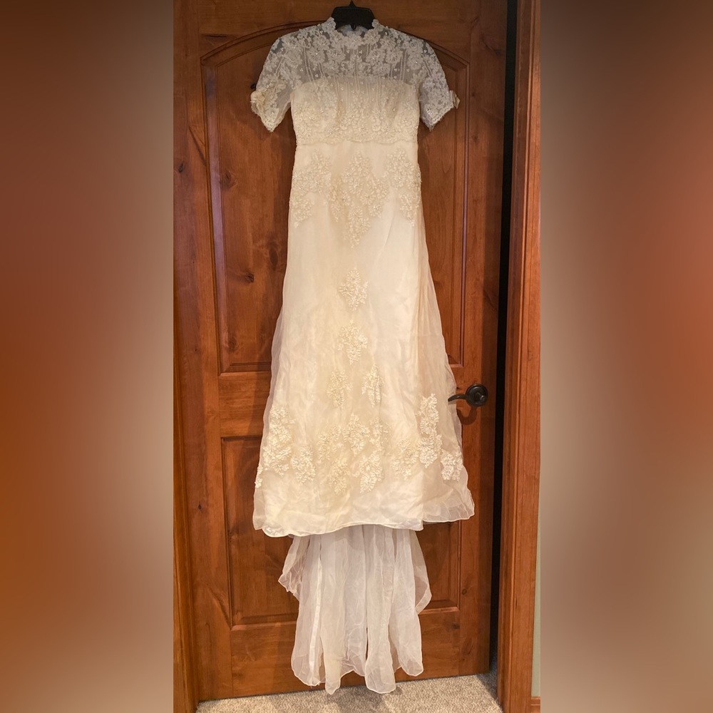 Vintage Wedding Dress